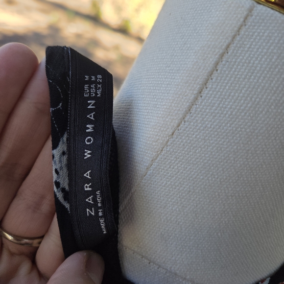 Zara Embroidered Black Floral Women's Top - Picture 5 of 5